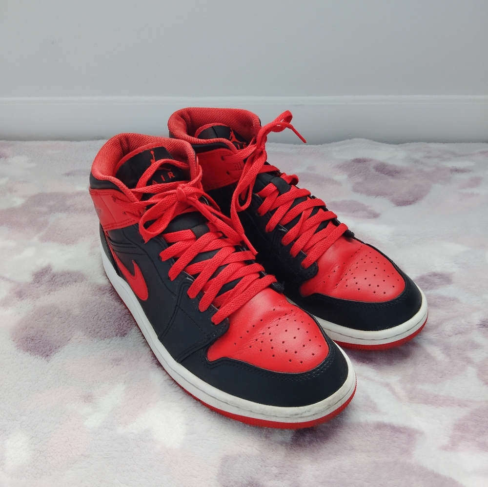 Nike Air Jordan 1 Mid Black Red Sneakers - Picture 2 of 7